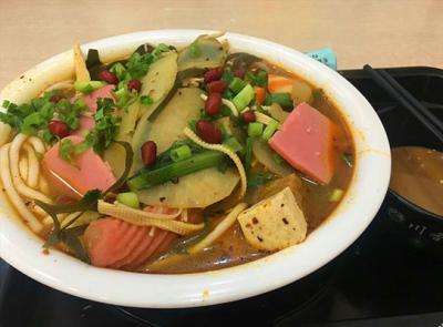 麻辣燙技術培訓哪家好？價格實惠口味多樣化